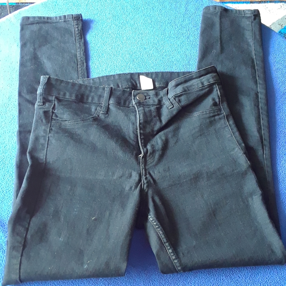 #340 H&M Black Skinny Ankle Reg. Waist Jeans